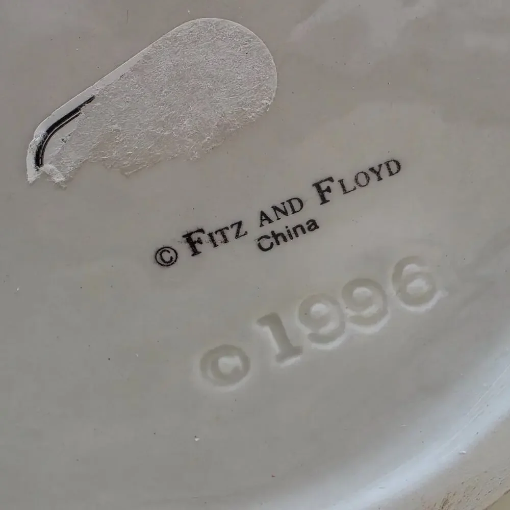 Vintage Fitz & Floyd Snowy Woods Santa Centerpiece Vase 1996 w/ Box 19/1207